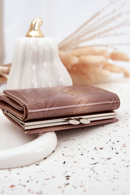 Lacquered Women's Wallet With Tiny Details Beige Cermina