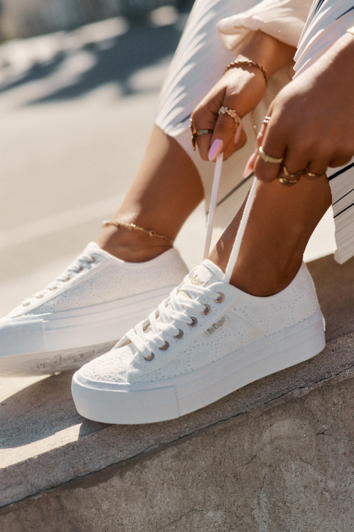 Trampki DamskiewithKoronką Lee Cooper LCW-25-31-3438L Białe