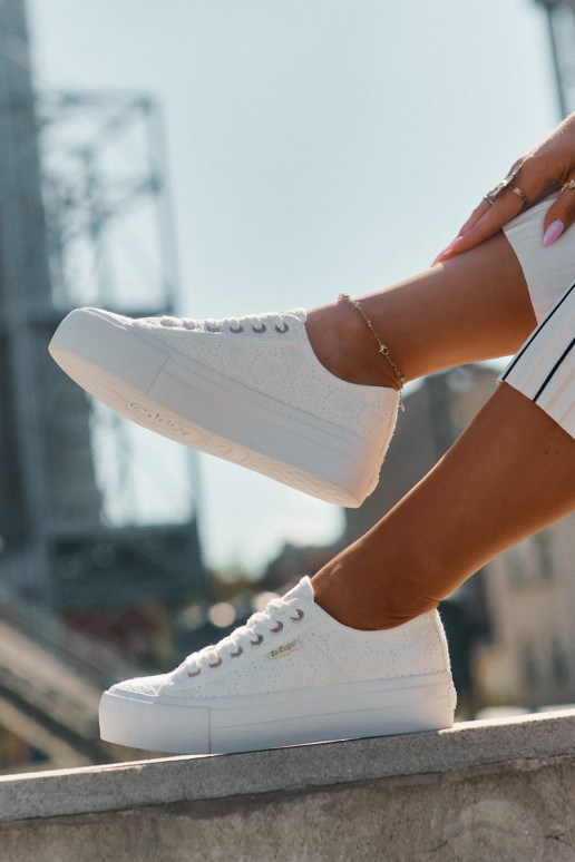 Ladies Sneakers With Lace Lee Cooper LCW-25-31-3438L White