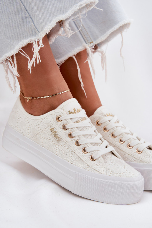 Trampki DamskiewithKoronką Lee Cooper LCW-25-31-3438L Białe