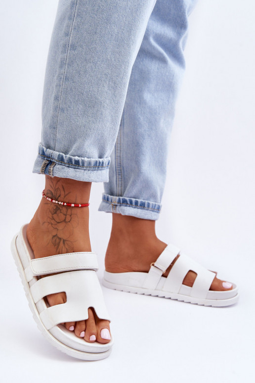 Women's Classic Slippers White Molie