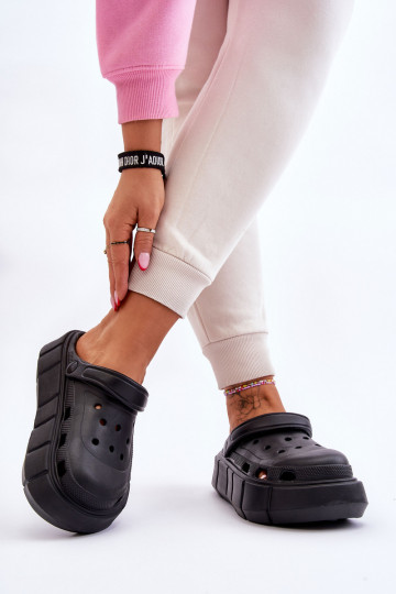 Women's Foam Platform Crocs Black Beckett 2