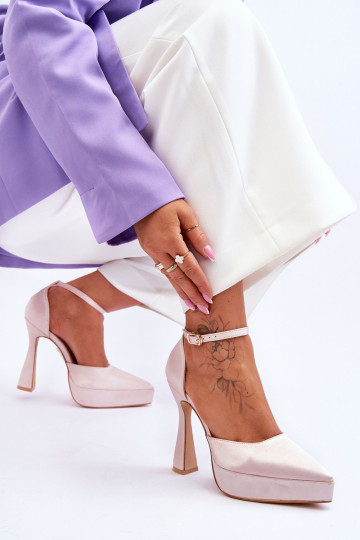 Fashionable Pumps On A Wide High Heel Light pink Madness 2