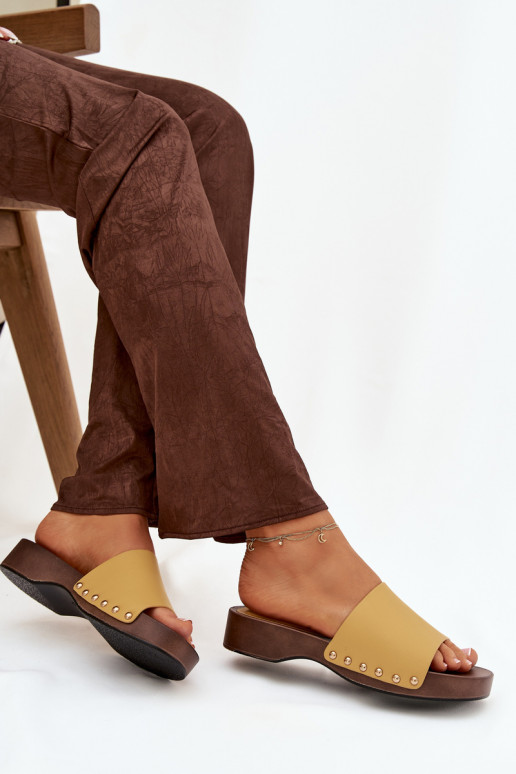 Women's slippers with rivets yellow Terissa