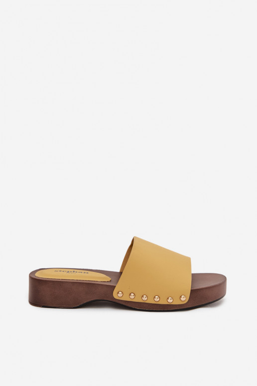 Women's slippers with rivets yellow Terissa