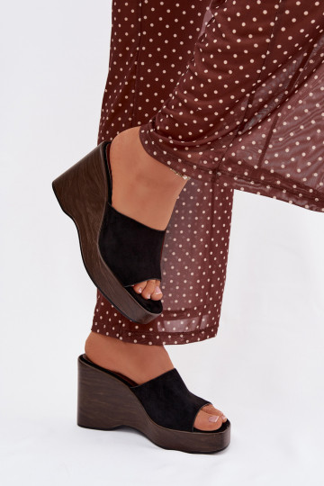 Klapki Damskie Na Koturnie Czarne Ravelia