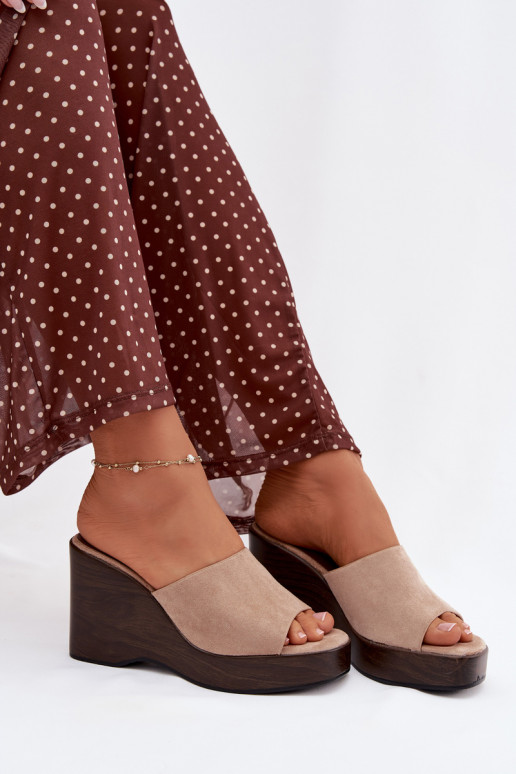 Klapki Damskie Na Koturnie Beżowe Ravelia