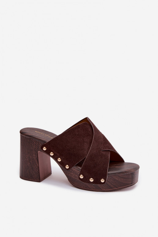 Klapki Damskie Na Słupku Ze Złotymi Ćwiekami Czekoladowe Nerelle