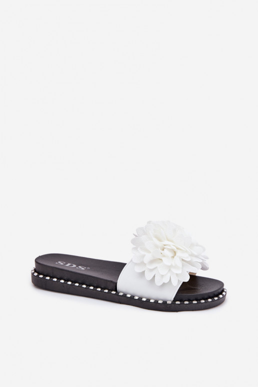 Women's Slippers Decorated With Flowers White Cellanen