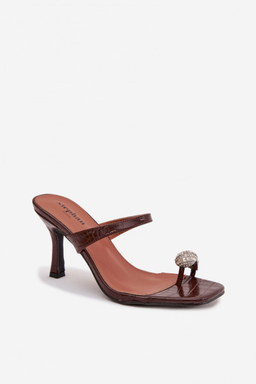 Klapki Damskie Na SzpilcewithOzdobnym Detalem Czekoladowe Lorissa