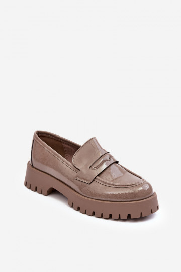 Lacquered Loafers on Flat Heel Beige Jannah 2