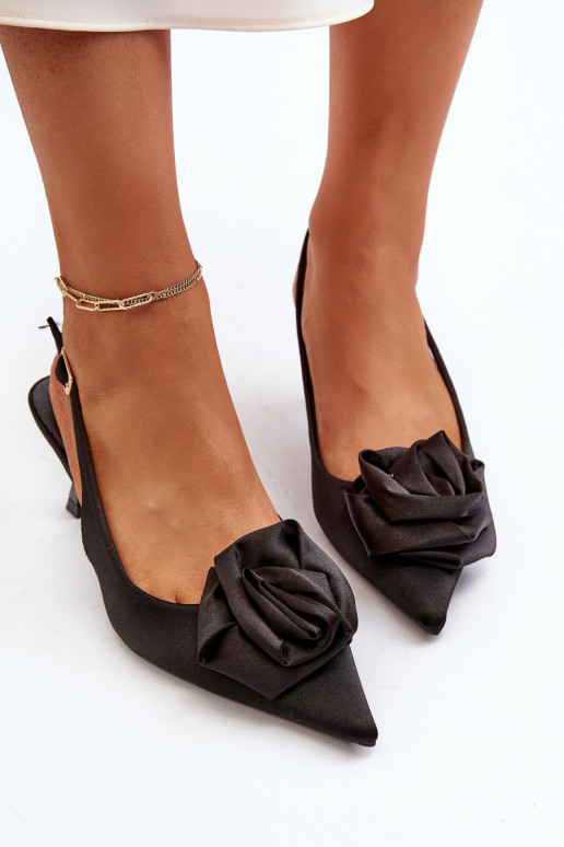 Black Pumps With Ornament Ozena