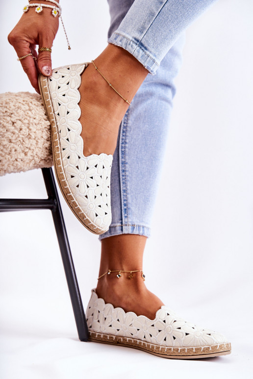 Women's White Floral Slip-On Ballerina Flats Vennice