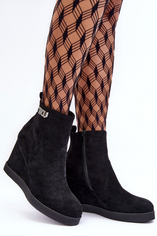 Leather Lined Heeled Boots With Ornamentation Black Vere
