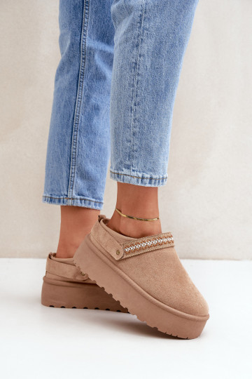 Snow Boots With Decorative Embroidery Beige Selithria 2