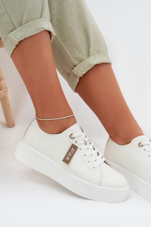 Women's Sneakers Made of Natural Leather D&A GR61-5591 White
