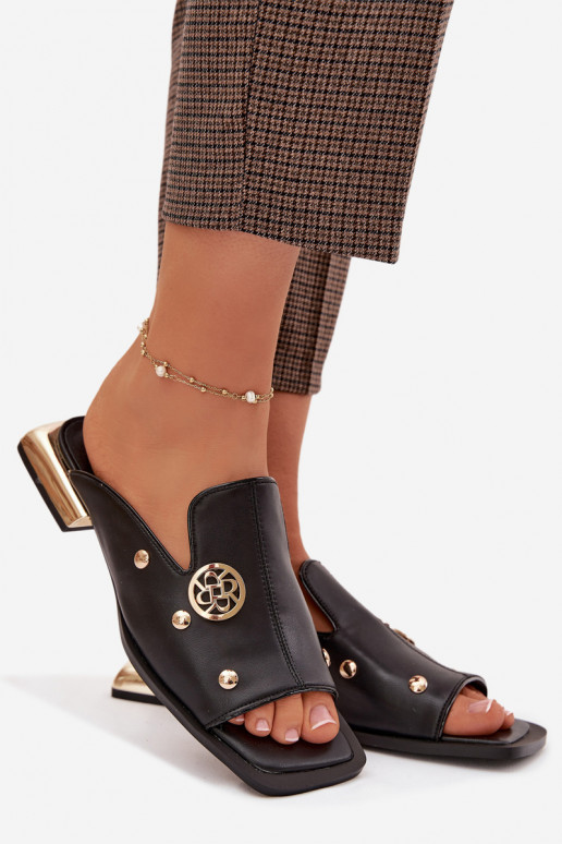 Leather Slippers With Gold Decorations D&A CR61-3060 Black