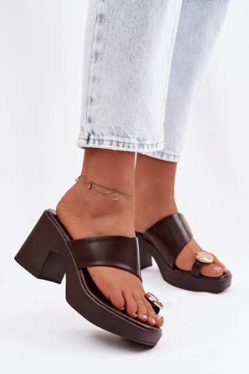   Słupkoym Obcasie Ze m Detalem Czekoladoe Sinora 2