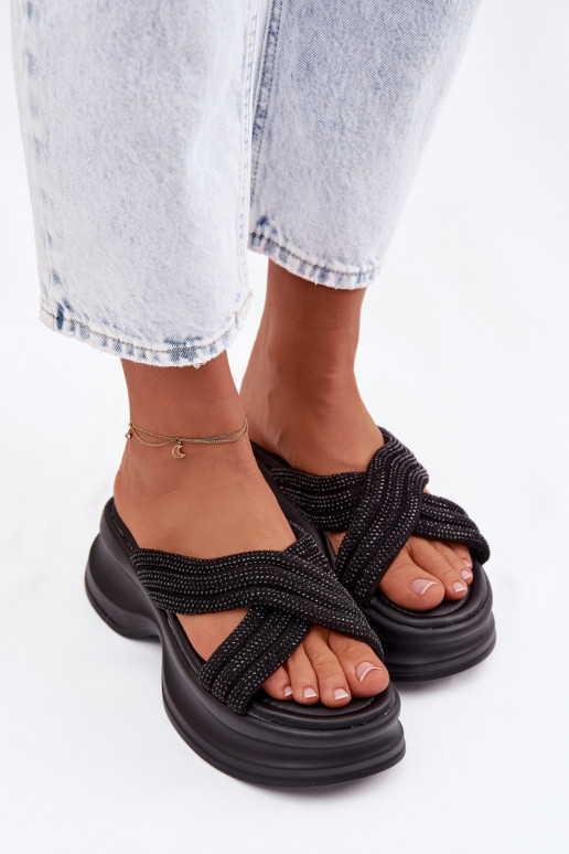 Klapki Damskie Na Platformie Ze Zdobionymi Paskami Czarne Eslira