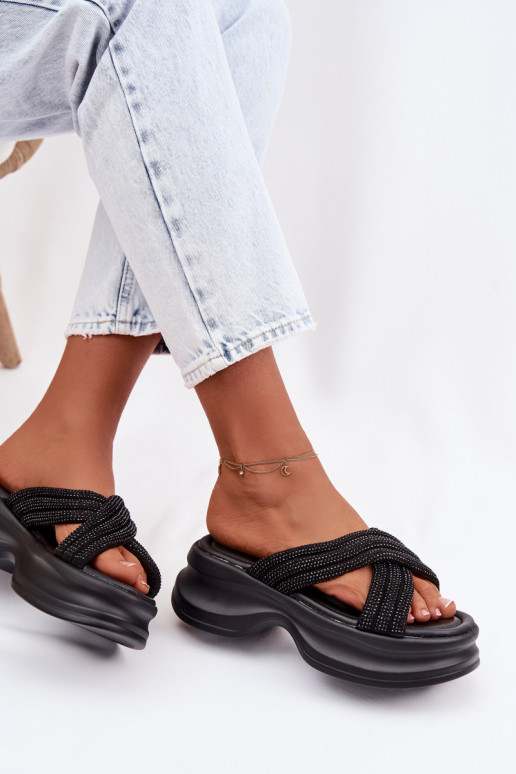 Klapki Damskie Na Platformie Ze Zdobionymi Paskami Czarne Eslira