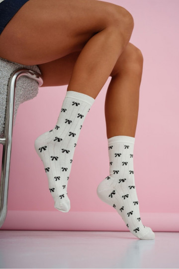 Women's Small Bow Socks Ecru