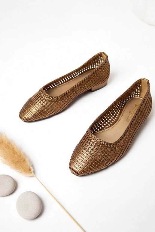 Brązowe ażurowe balerinki na niskim...