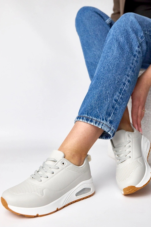 Szare sneakersy na grubej podeszwie...