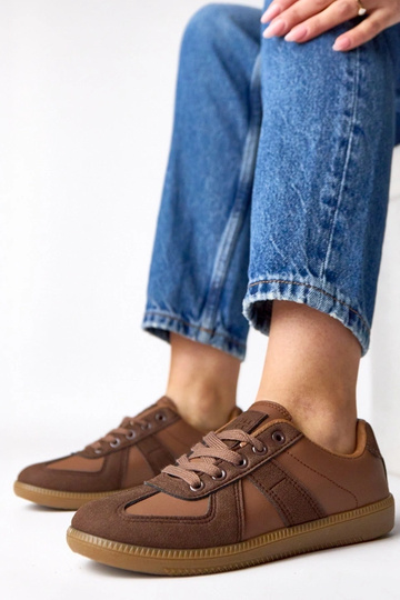 Brązowe sneakersy na platformie Valentine