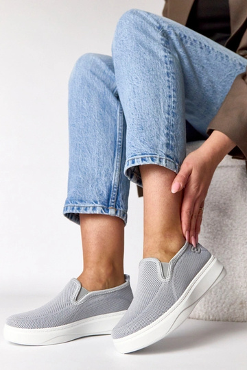 Szare materiałowe tenisówki... 2