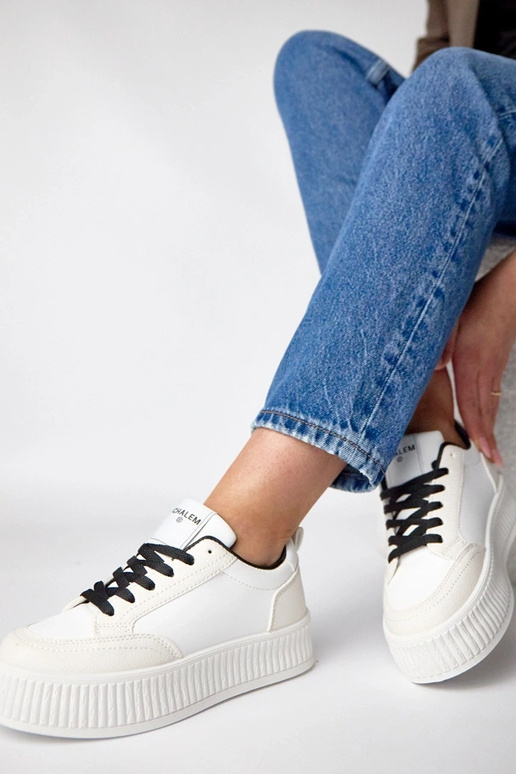 Biało-Czarne sneakersy na platformie...