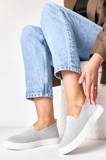 Szare wsuwane materiałowe... 2