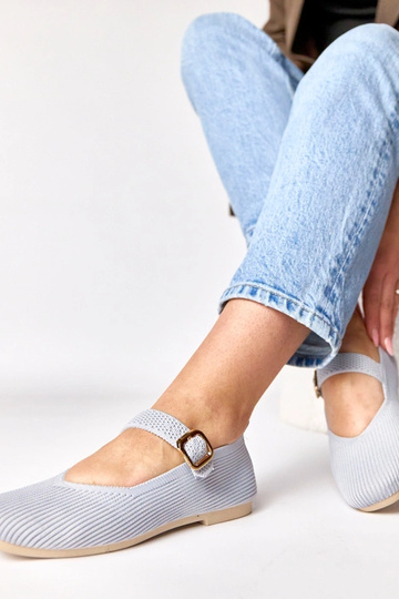 Szare balerinki materiałowe...