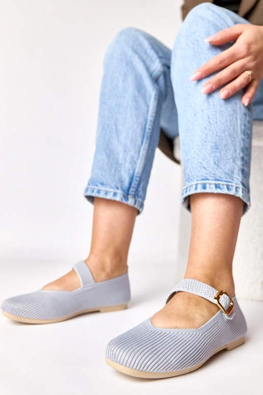 Szare balerinki materiałowe zapinane...