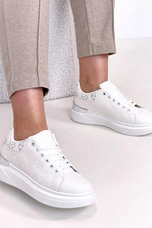 Białe Sneakersy Zdobione Tłoczeniem...
