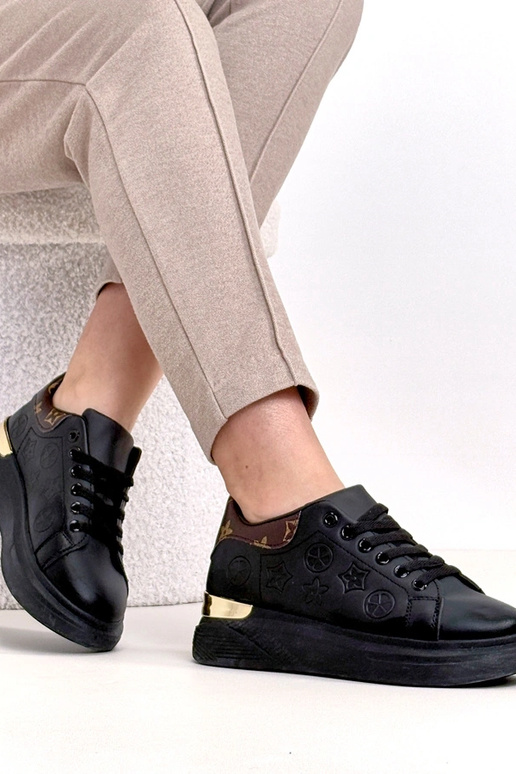 Czarne Sneakersy Zdobione Tłoczeniem...