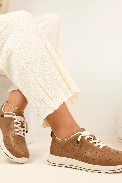 Jasnobrązowe Ażurowe Wsuwane...