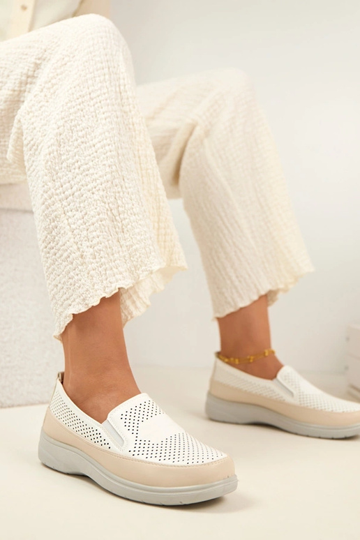 Biało-Beżowe Ażurowe Wsuwane Półbuty...