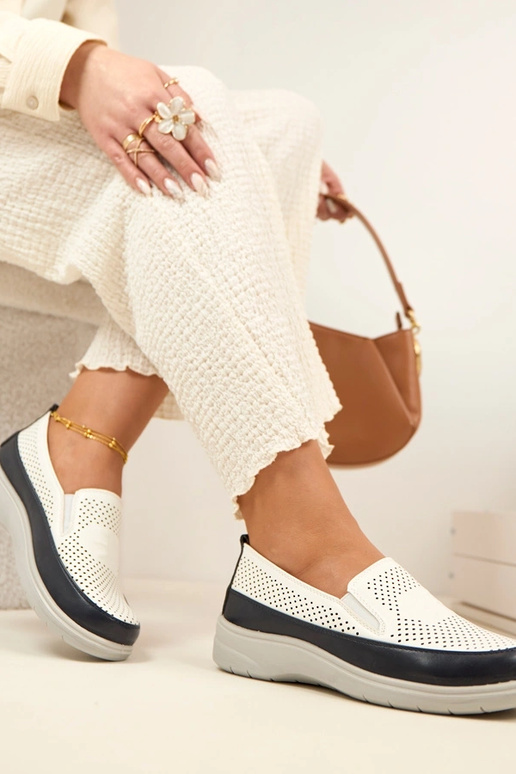 Biało-Granatowe Ażurowe Wsuwane...