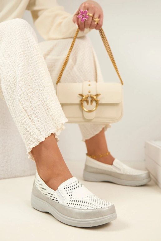 Biało-Srebrne Ażurowe Wsuwane Półbuty...