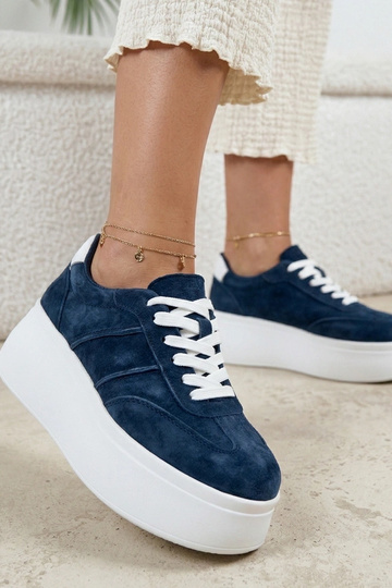 Granatowe Skórzane Sneakersy Na Platformie Cambell