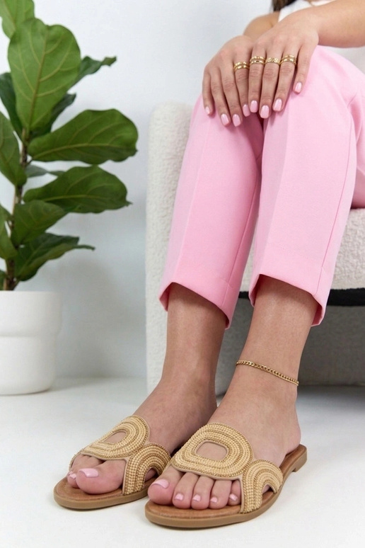 Sand-colored clogs adorned with rhinestones Olivia