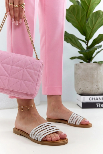 Białe Klapki Zdobione... 2