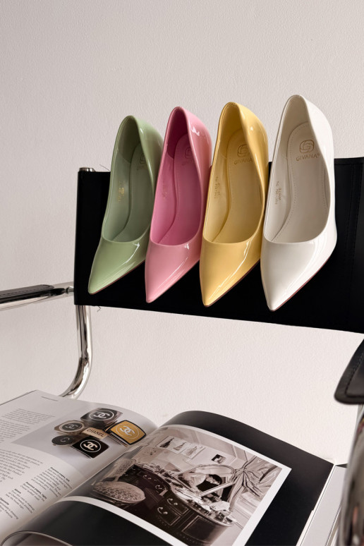 Classic Patent Leather High Heels Made of Faux Leather White Odira