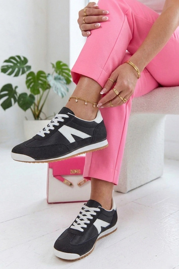 Czarne sneakersy sportowe z białymi elementami Saga 2