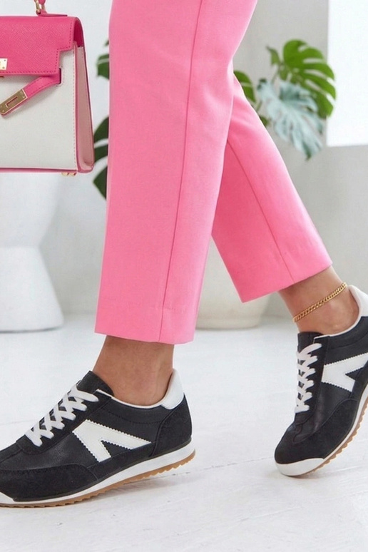 Czarne sneakersy sportowe z białymi...