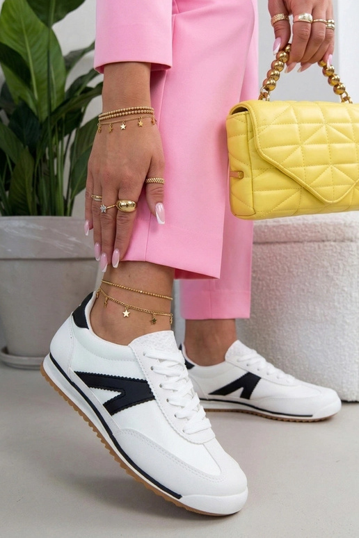 Białe sneakersy sportowe z czarnymi...