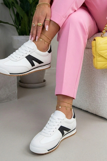 Białe sneakersy sportowe z... 2