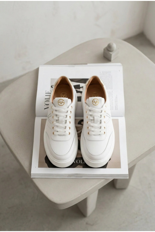 Leather Women's Sneakers On Platform Vinceza 39976 White