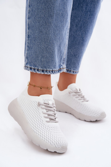 Material Women's Sports Shoes White Helinae 2