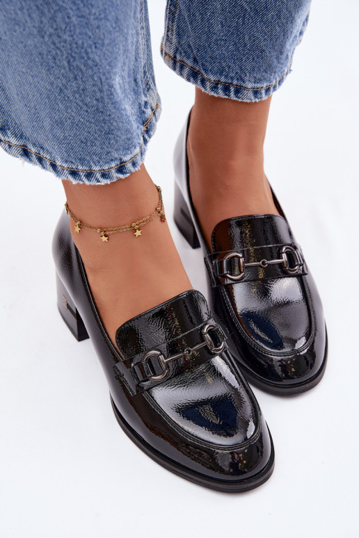 Skórzane Lakierowane Półbuty Damskie Na Obcasie Vinceza 18116 Czarne